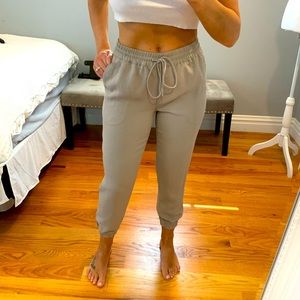 Aritzia Wilfred Buffon Pant